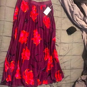 Midi pleated floral skirt